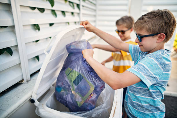Best Yard Waste Removal  in Shawano, WI